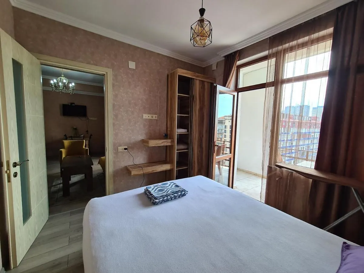 Apartman Appartment In Front Of Nuri Lake Batumi