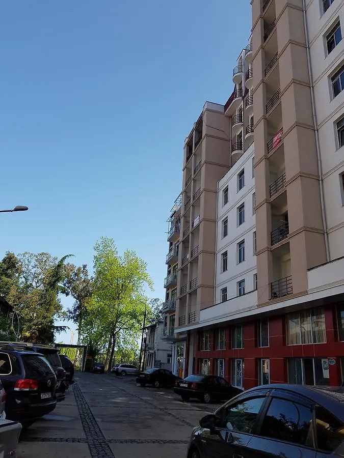 Appartment In Front Of Nuri Lake Batumi